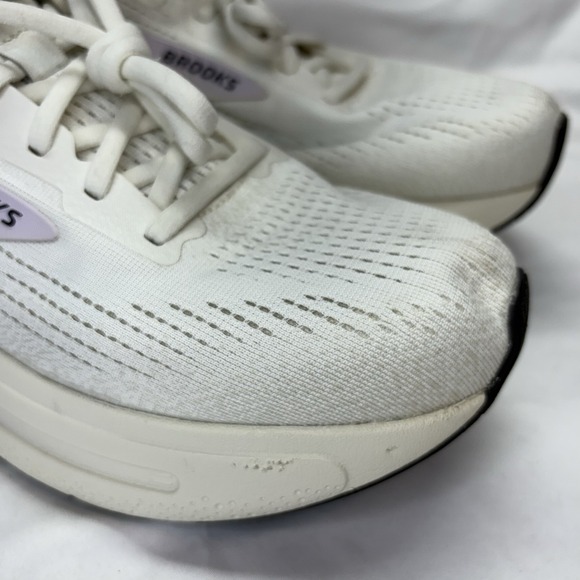 Brooks Ghost Max 2 Womens Size 10.5 Cream Purple Athletic Running Shoes Sneakers - Picture 11 of 16